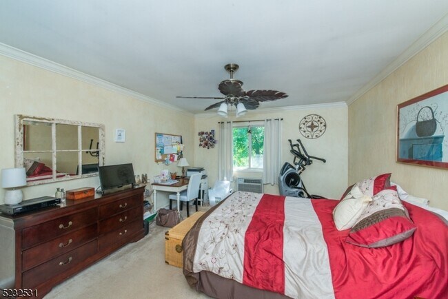 Building Photo - 305 Federal Hill Rd