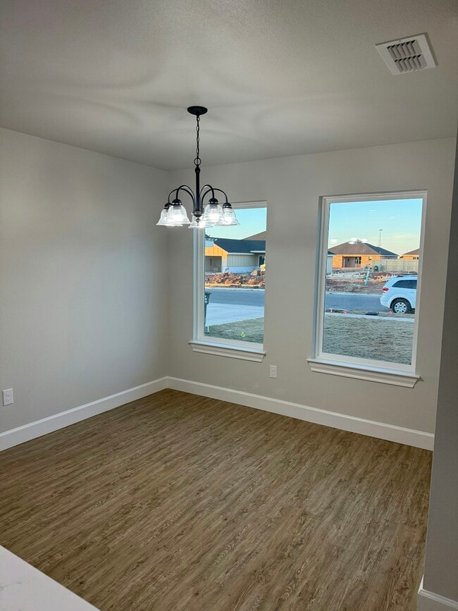 Building Photo - 275 Waterloo Dr