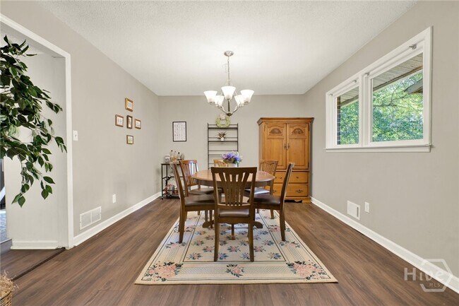 Building Photo - 299 Kennington Dr