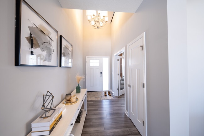 Building Photo - 6668 Coach House Ln