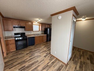 Building Photo - 134 Grand River Dr