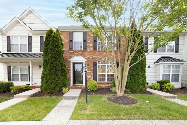 Building Photo - Well-maintained townhouse in Richmond