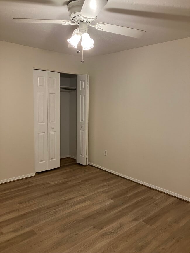 Building Photo - 8632 Golf Creek Dr