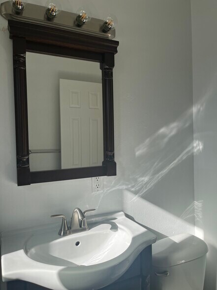 Basement full bathroom - 1334 Marshall St