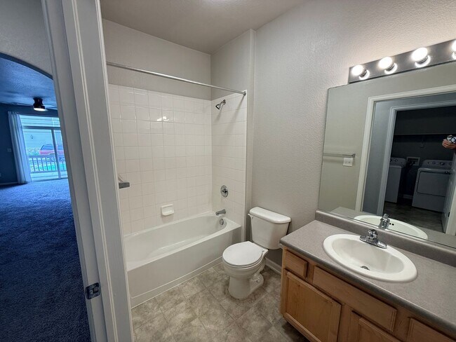 Building Photo - Updated 2-Bedroom Ground-Floor Condo in Mountain View Condos with Pool Access