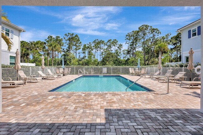 Building Photo - 229 Preserve Trl S