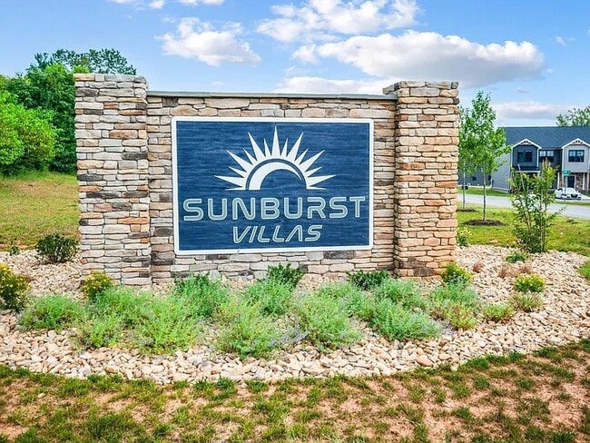 Building Photo - 186 Sunburst Villa Dr
