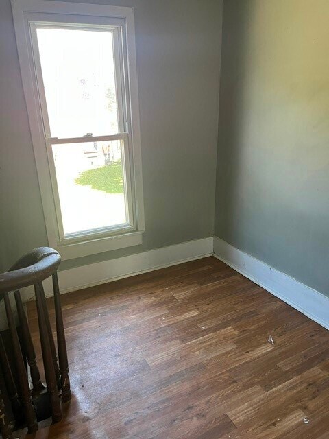 Building Photo - 112 E Chemung Pl