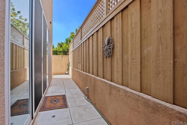Building Photo - 301 N Rios Ave