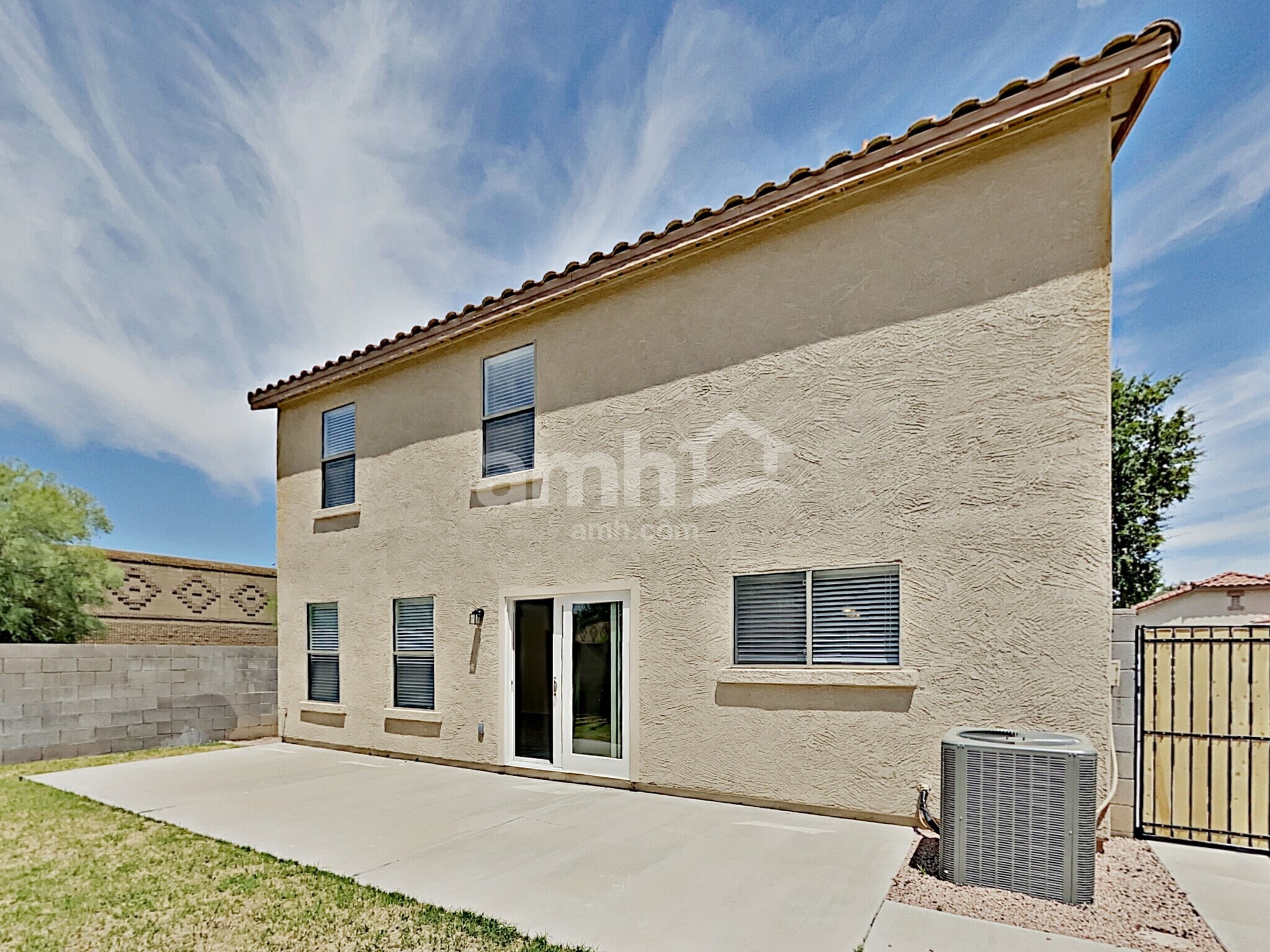 Building Photo - 8841 E Portobello Ave