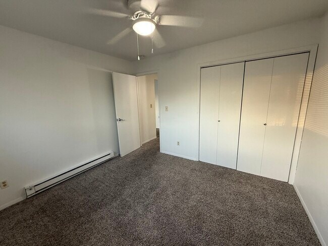 Building Photo - 5016 1st Ave NW