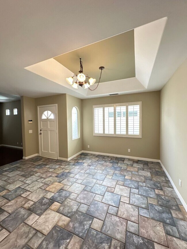 Building Photo - Downtown Huntington Beach - Beachfront Gorgeous Home - Stunning Remodel!!!