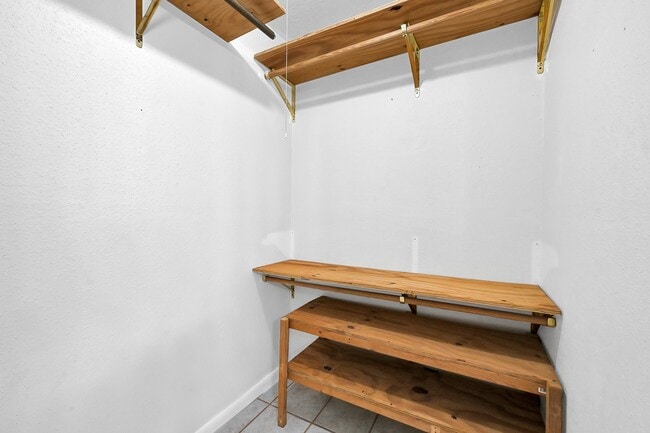 Building Photo - 12223 Woodcliff Dr