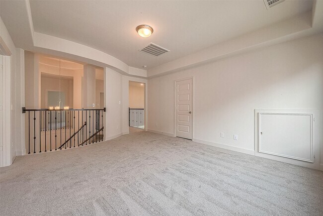 Building Photo - 29803 Breezy Pnes Lp