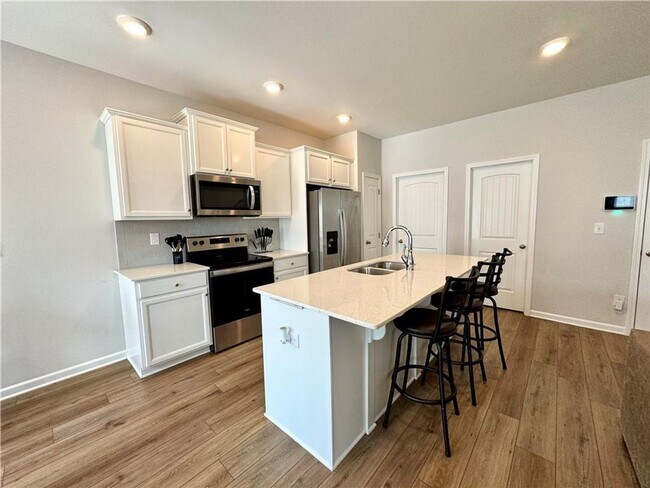 Building Photo - Beautiful Townhome Located at The Borough at Wyndham South!