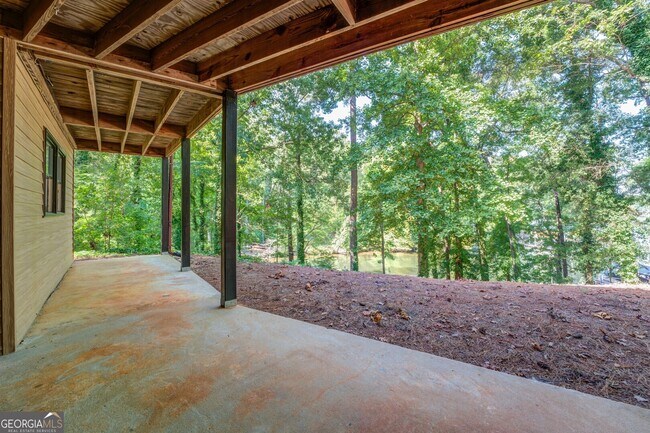 Building Photo - 1019 Whippoorwill Rd
