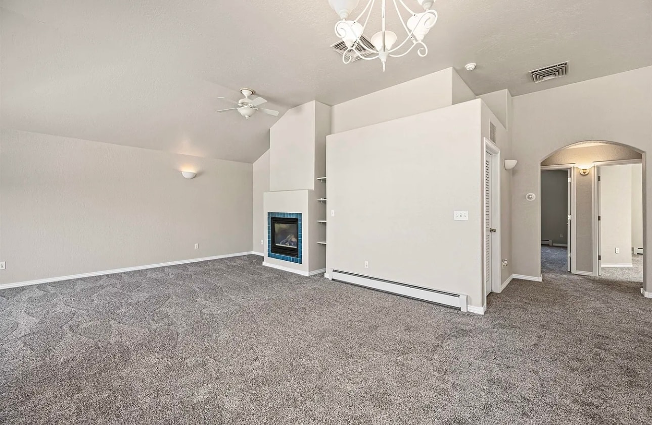 Building Photo - 712 Glen Ct