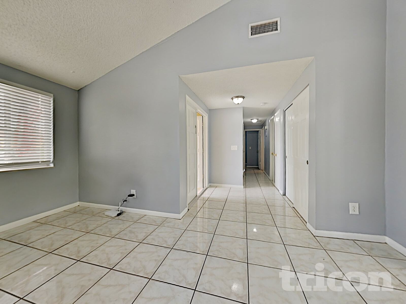Building Photo - 8235 Donaldson Dr