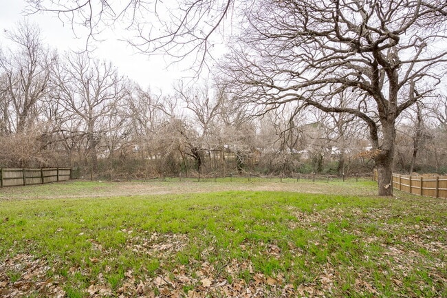 Building Photo - For Lease--3 Bedroom in Perkins OK