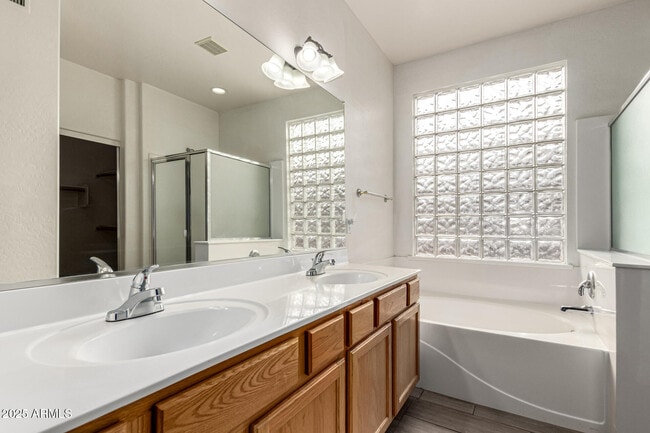 Building Photo - 16435 N 152nd Ln