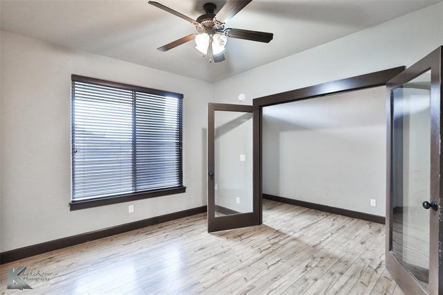 Building Photo - 350 White Rock Dr