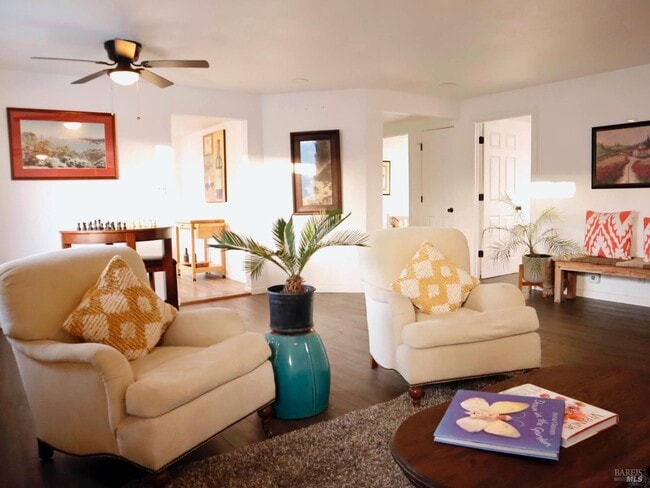 Building Photo - 16060 39th Ave