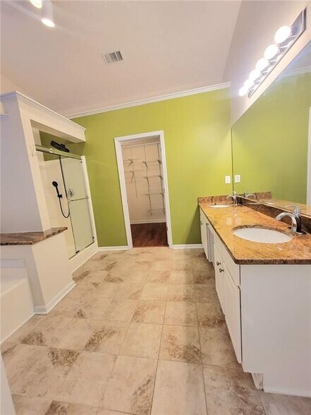 Building Photo - 3342 Woodash Ln