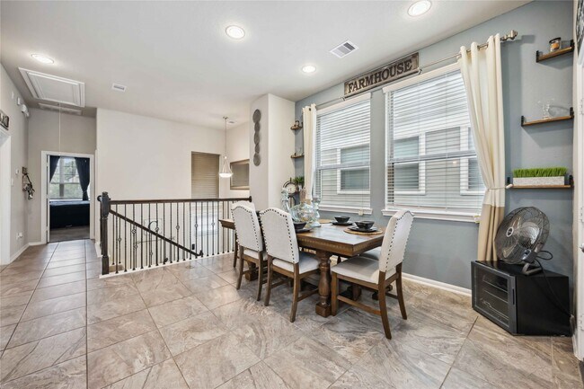 Building Photo - 12419 Alora Bluff Trail