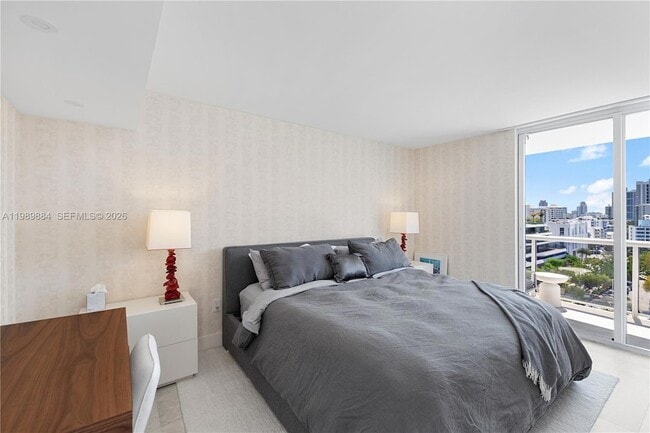 Building Photo - 1800 Sunset Harbour Dr