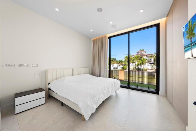 Building Photo - 1102 Washington St