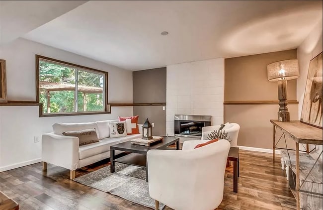 Building Photo - Spacious 5BR Home in Wild Tree – Ideal for...
