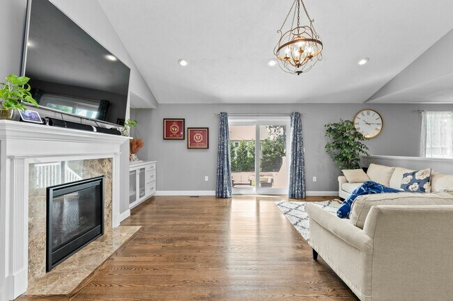 Building Photo - 21 Pasture Brook Rd