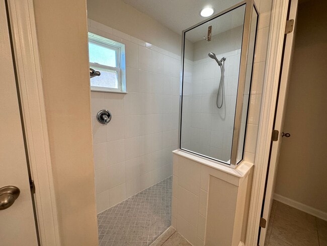 Building Photo - Close to Wildlight, Kingsbay and Fernandina Beach!