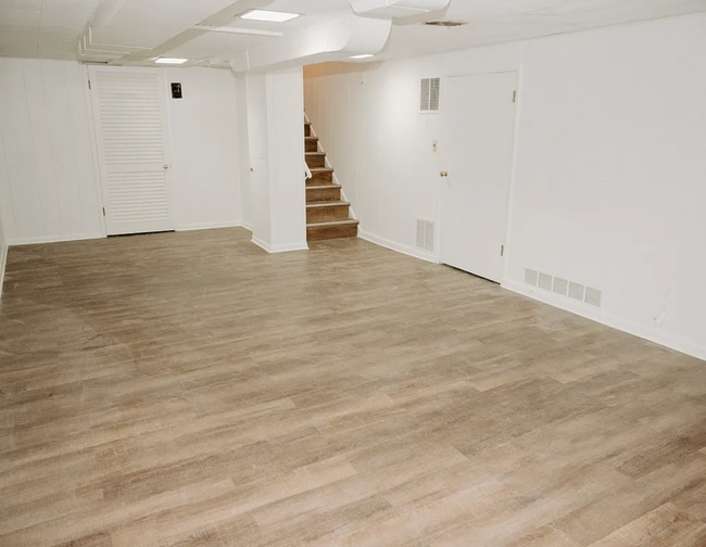 Building Photo - 5542 N 35th St