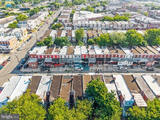 Building Photo - 2113 S Simpson St