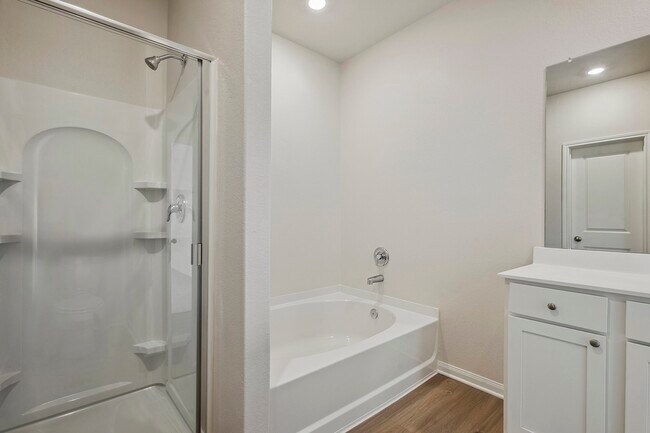 Building Photo - 341 Tejas Trl