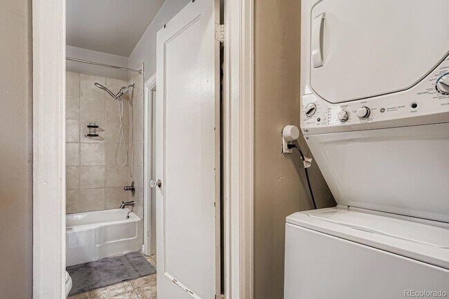 Building Photo - 2225 S Gilpin St