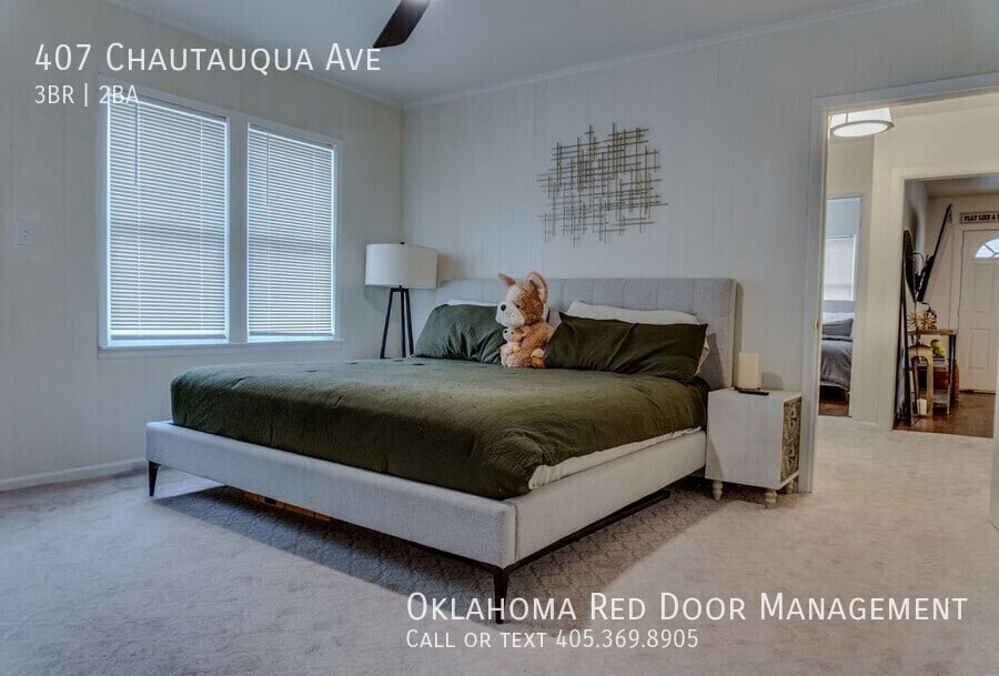 Building Photo - 407 Chautauqua Ave