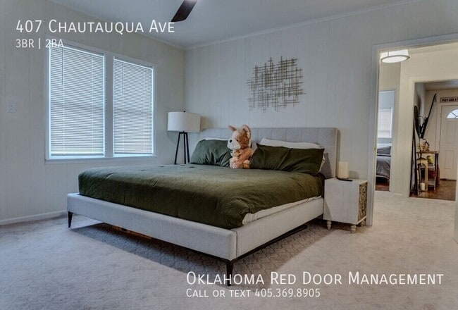 Building Photo - 407 Chautauqua Ave