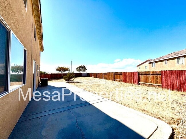 Building Photo - 13720 Thrush Ct