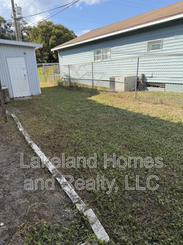 Building Photo - 2906 Rossi Ln