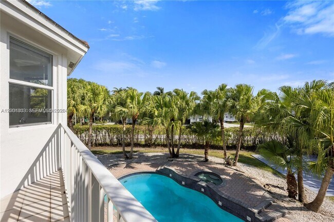 Building Photo - 16449 SW 84th Pl