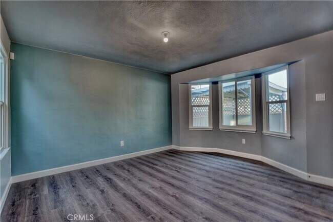 Building Photo - 127 S Townsend Ave