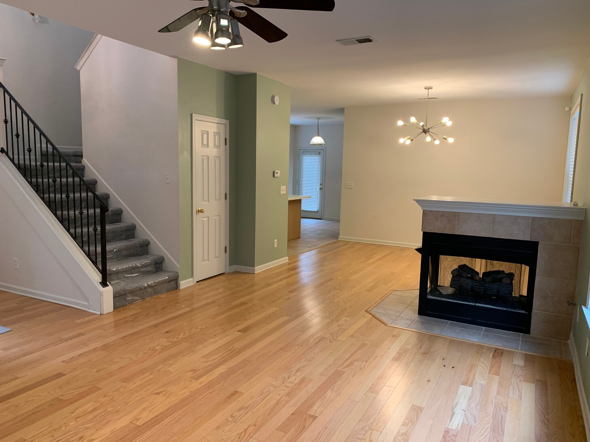 Building Photo - 1124 Misty Isle Dr