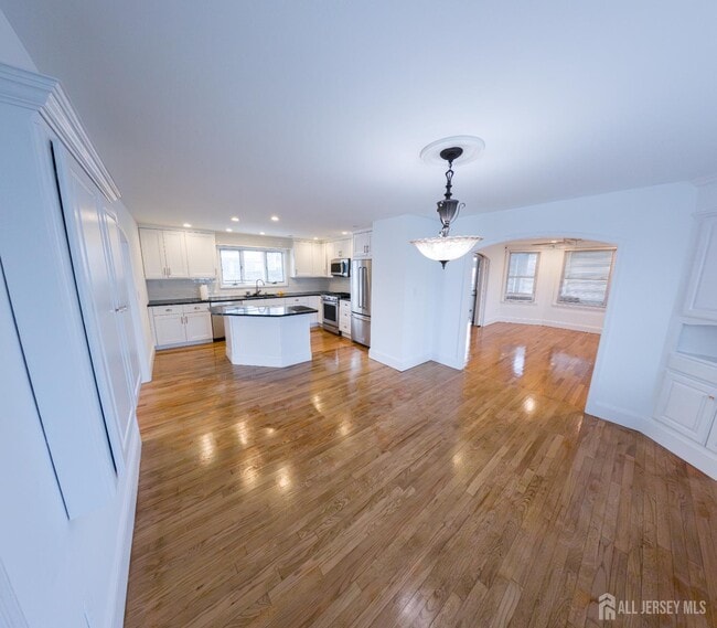 Building Photo - 15 Sedgwick St