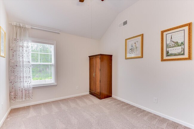 Building Photo - 6051 Big Pond Trl