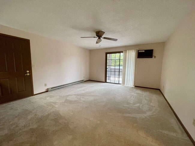 Building Photo - ONTARIO - 2 Bedroom Available!