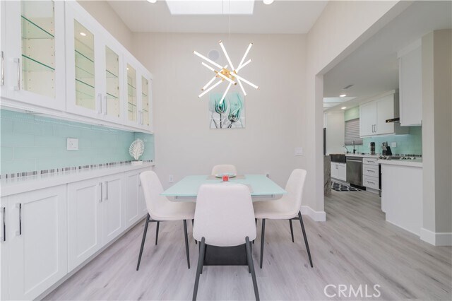 Building Photo - 2206 Via Mariposa E