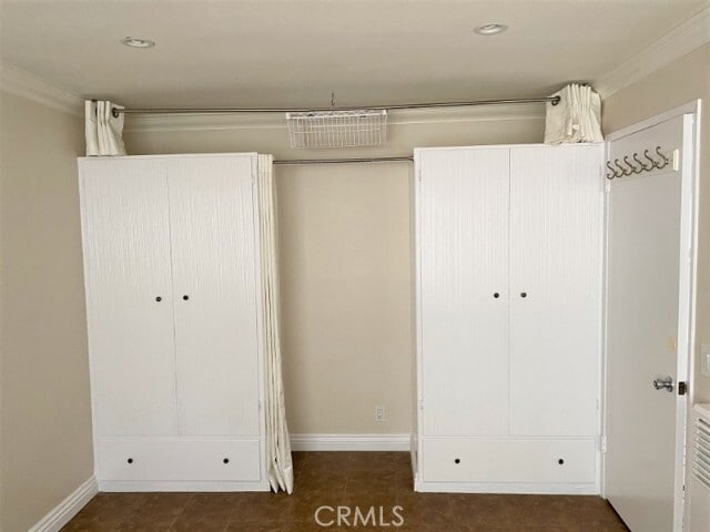 Building Photo - 250 Cliff Dr