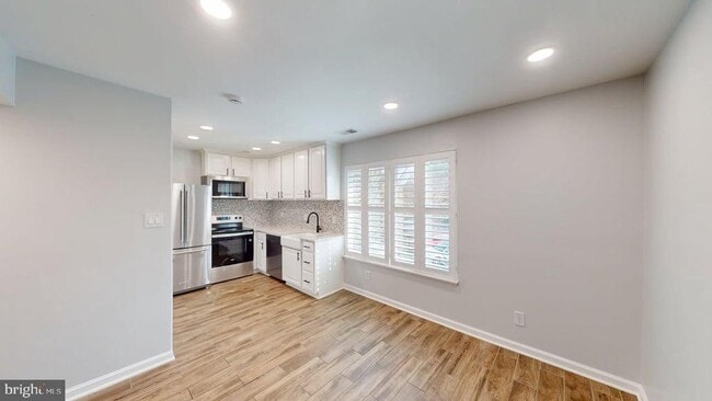 Building Photo - 1689 Westwind Way